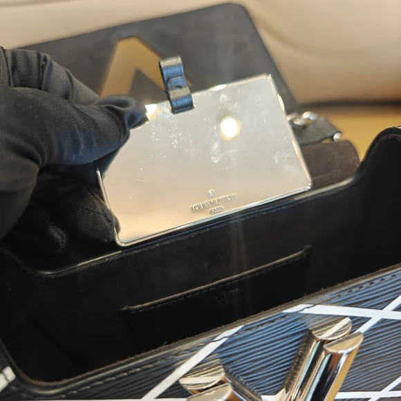 Louis Vuitton Black/White Malletage Leather Twist PM Shoulder Bag - Picture 9 of 12